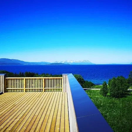 Modern House With Roof Terrace And Sea-view Вилла Tennevik