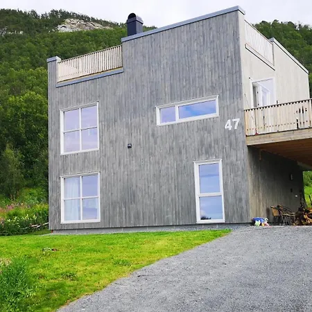 Modern House With Roof Terrace And Sea-view *